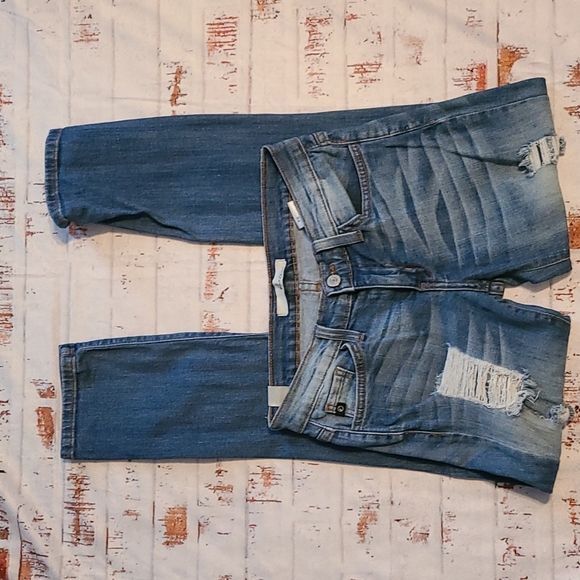 KanCan Destructed Straight Jeans - Picture 1 of 5